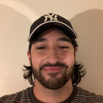 Babysitter in Manchester: Rafail