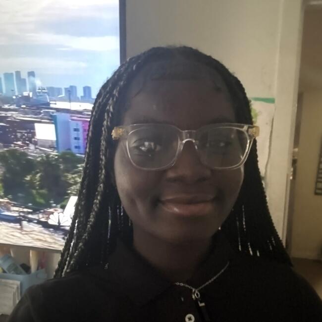 Babysitter in Miami: Abrianna