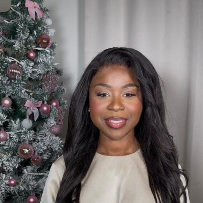 Babysitter in Borough of Queens: Berly