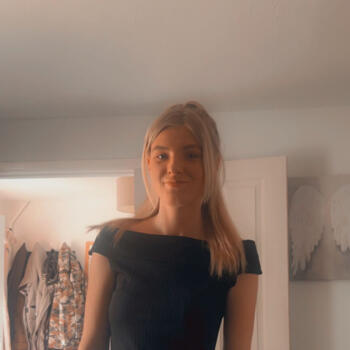 Babysitter in Bicester: Paige