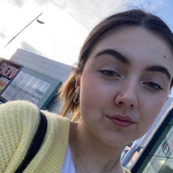 Babysitter in Dublin: Niamh Nic Risteard