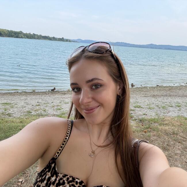 Babysitter in Sandhausen: Giulia