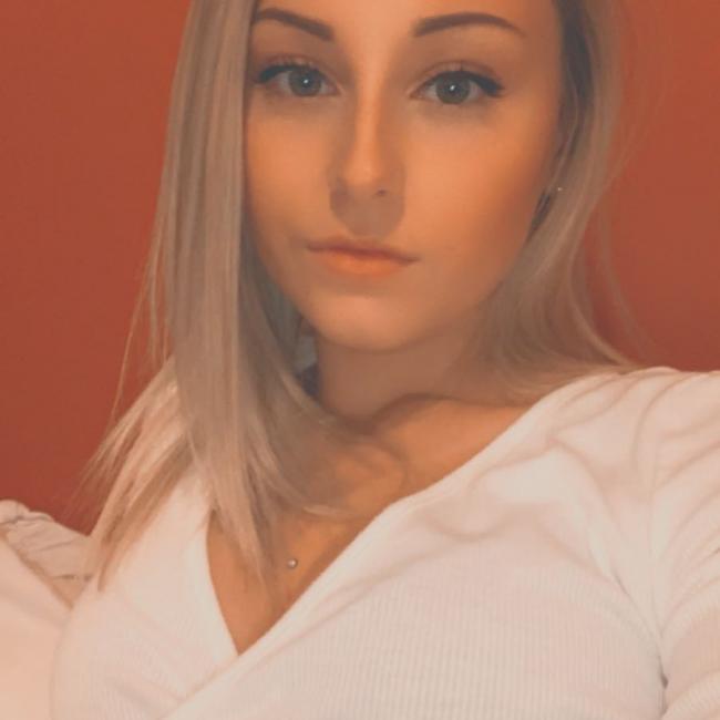 Barnvakt i Izegem: Eline