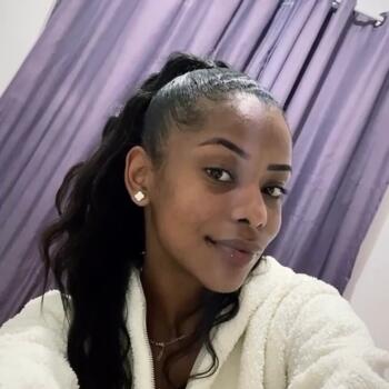 Babysitter in Porto Alegre: Andrielly