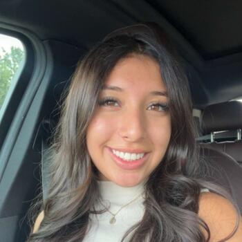 Babysitter in Houston: Jasmine