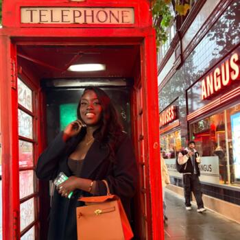 Babysitter in London: Melanie