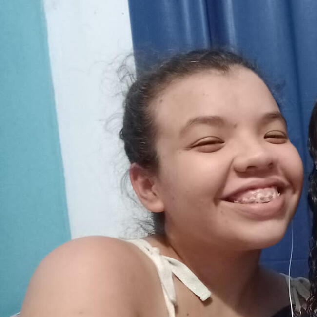 Babysitter in Fortaleza: Jade