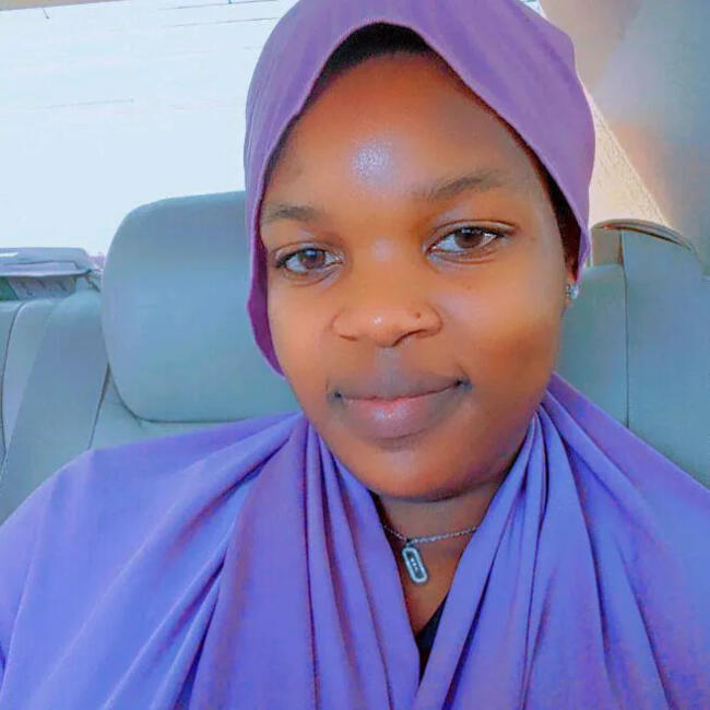 Babysitter in Sharjah city: Rose