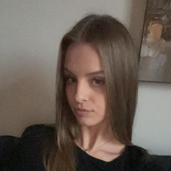 Babysitter in Raismes: Suzanne