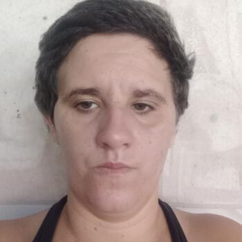 Babysitter Uberlândia: Kezia