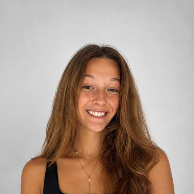 Babysitter in Saint-Gilles: Louise