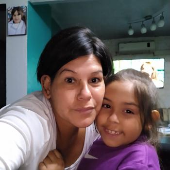 Babysitter Avellaneda (Provincia de Buenos Aires): Vanesa Carina