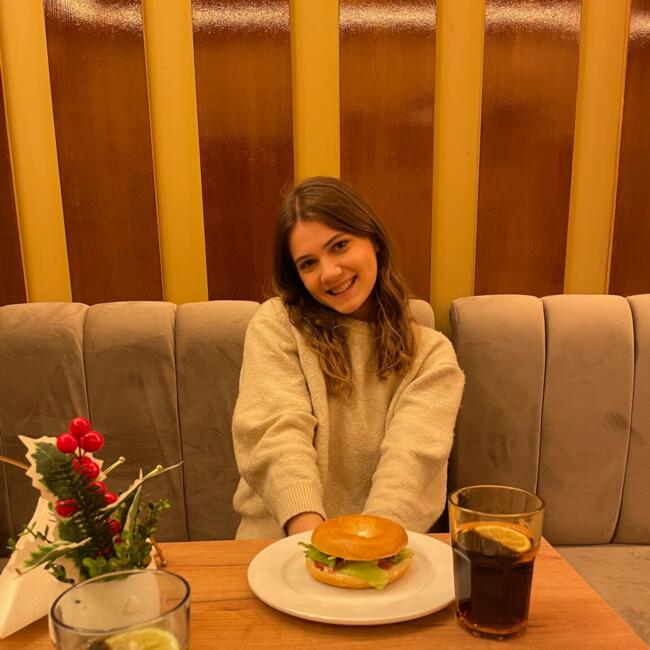 Babysitter in Nantes: Elodie