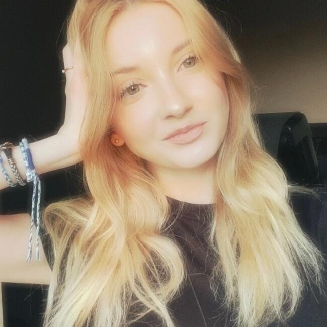 Babysitter in Caen: Mélody