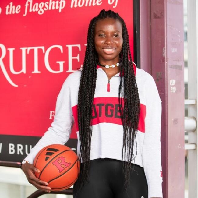 Babysitter in San Bernardino: Awa