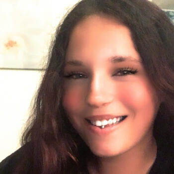 Babysitter em Palmela: Helena