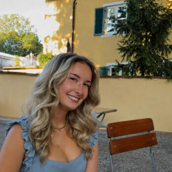 Babysitter in Wörth an der Donau: Lea