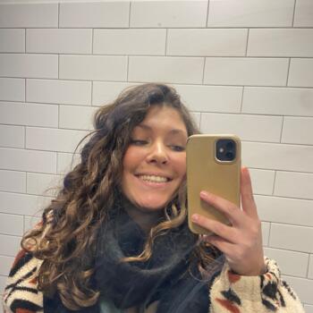 Babysitter in Saint-Vincent-de-Tyrosse: Adeline