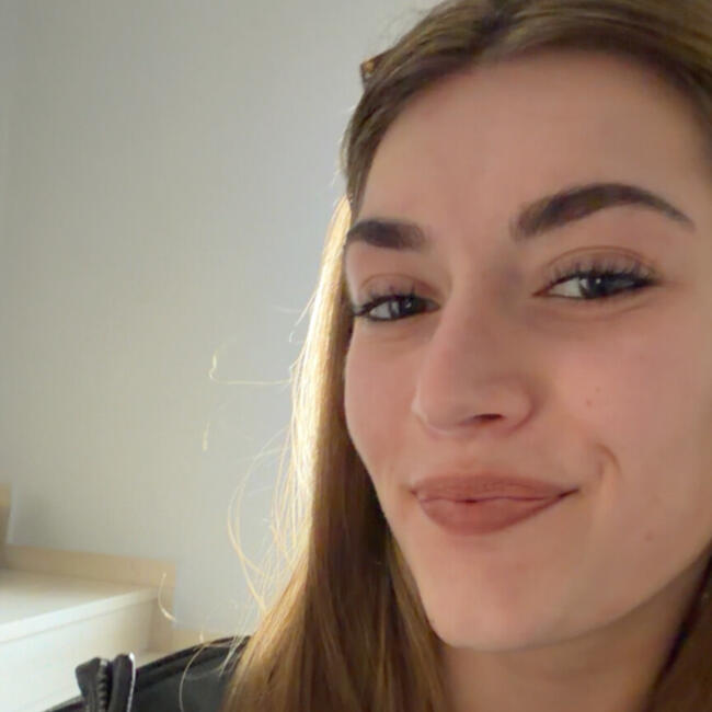 Babysitter in Dafni: Maria