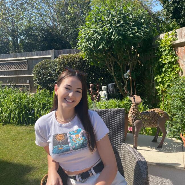 Babysitter in Basingstoke: Alice