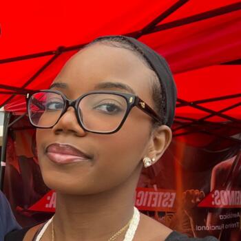 Babysitter in São Domingos de Rana: Lunna