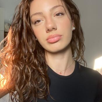 Babysitter in Nantes: Louise