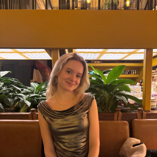 Babysitter in London: Aleena