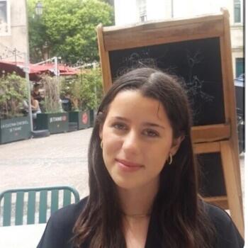 Babysitter in Montpellier: Jade