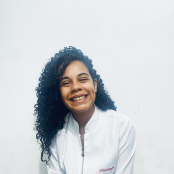 Babysitter in Niterói: Joana