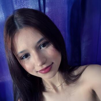 Babysitter in Araucária: Hilary