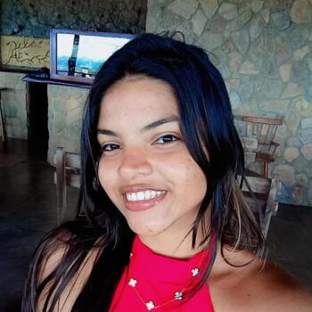 Babá Parnamirim: Joice