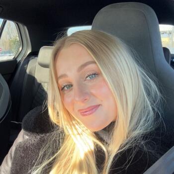 Babysitter in Sainte-Suzanne: Cindy