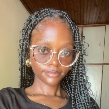 Babysitter in Dar es Salaam: Priscilla