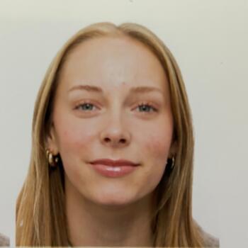 Babysitter Zwijndrecht: Yana