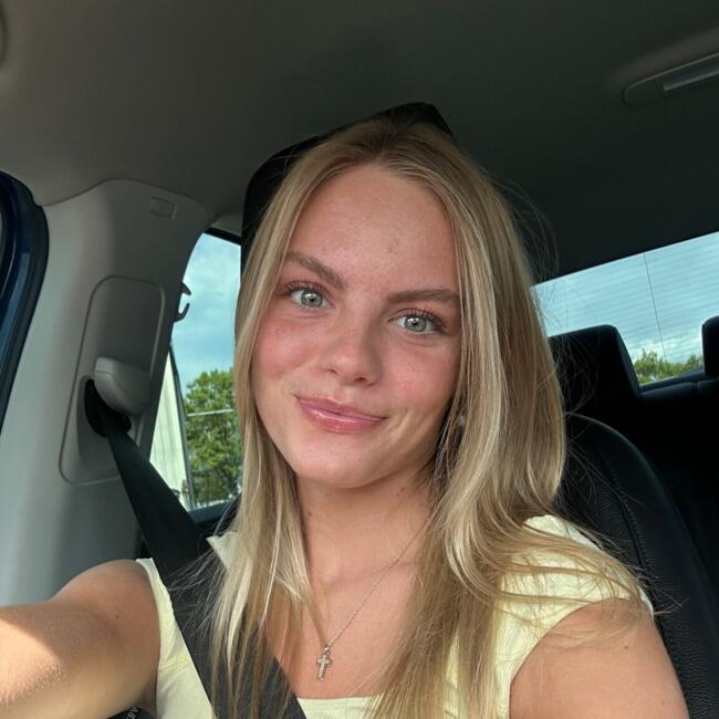 Babysitter in Central Point (Oregon): Karrah