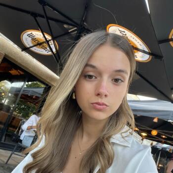 Babysitter in Quimperlé: Romane