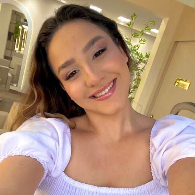 Babysitter in São José (São José): Hana