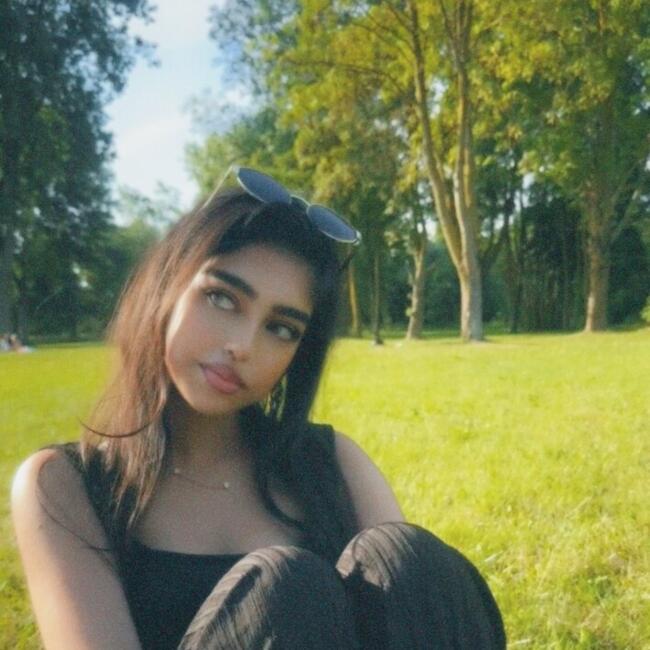 Babysitter in Oss: Farya