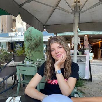 Babysitter in Oullins: Margaux