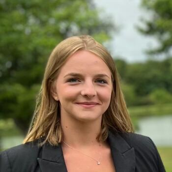 Babysitter in Rennes: Lorine