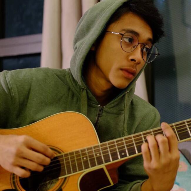 Kerja pengasuh di Serdang: Adam