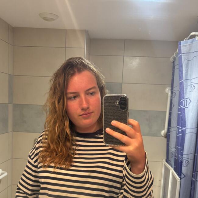 Baby-sitter à Saint-Étienne: Anaïs