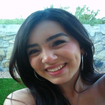 Babysitter in Santa Teresa: Nicole