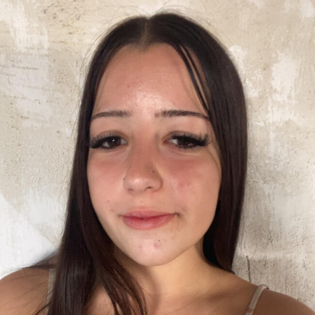 Babysitter in Saint-Loubès: Ainoa