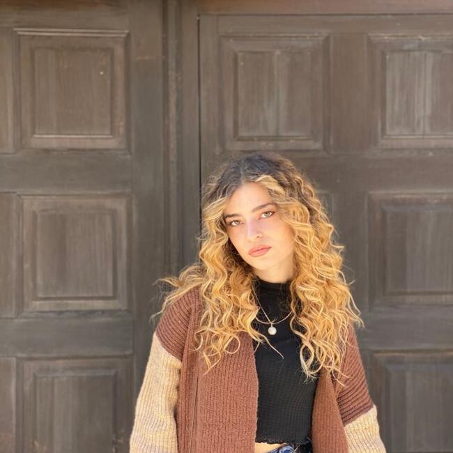 Babysitter in Acharnes: Thalia