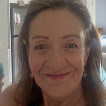 Babysitter in Central Coast: Jenny