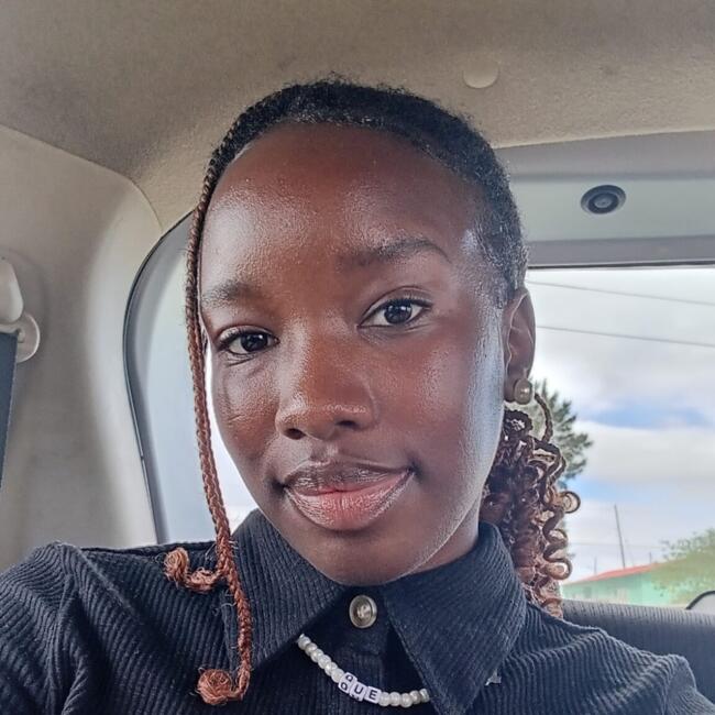 Babysitter in Mdantsane: Qhawe