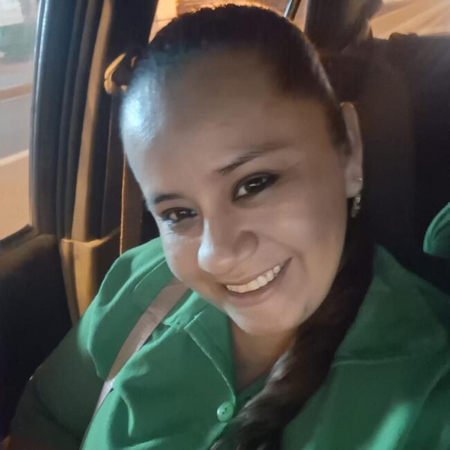 Niñera en Eloy Alfaro: Miryam