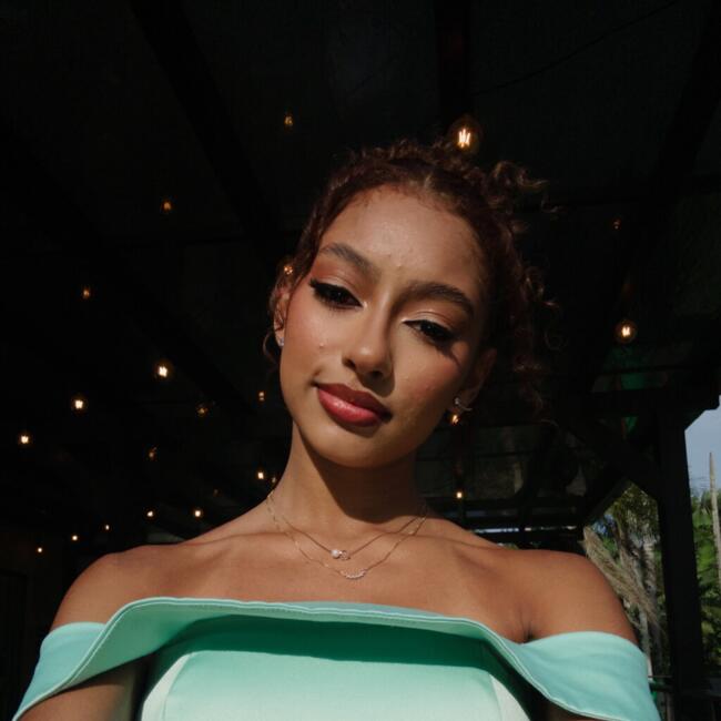 Babá em Itapema: Sara