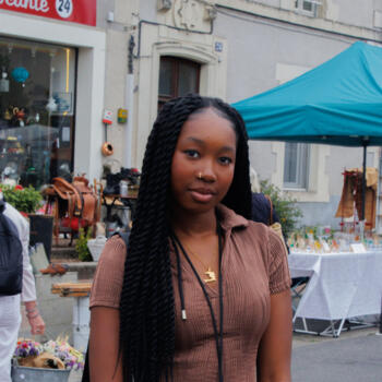 Babysitter in L'Haÿ-les-Roses: Kamelya